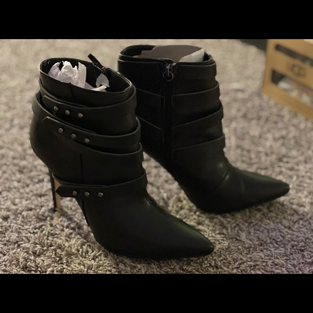 Sophia & Lee Booties